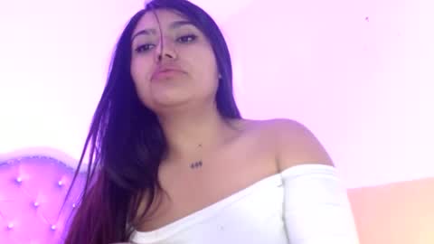 sarastonesx online show from June 26, 5:12 am