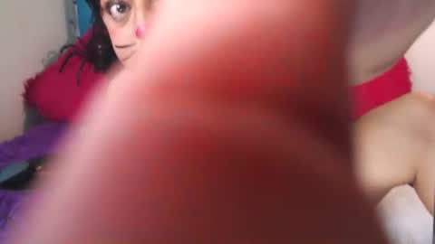 Sara Wills online show from October 31, 3:46 pm