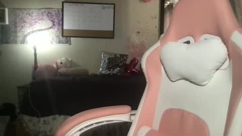 Snapshot of saraxcxo chatting on October 15, 3:01 pm saraxcxo online show from October 15, 3:01 pm