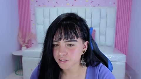 Snapshot of sarita_09_s chatting on May 4, 8:05 pm Sara online show from May 4, 8:05 pm