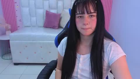 Snapshot of sarita_09_s chatting on May 28, 8:06 pm Sara online show from May 28, 8:06 pm