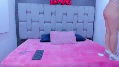 Snapshot of sarita_hornny chatting on July 30, 3:49 am Sarita online show from July 30, 3:49 am