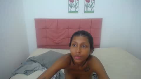 Snapshot of sarita_hot77 chatting on January 7, 3:03 am sarita_hot77 online show from January 7, 3:03 am