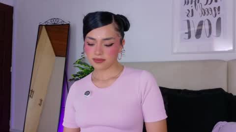 Sara online show from May 27, 11:13 pm