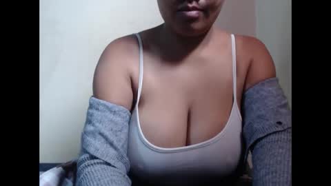 saronette online show from November 24, 5:07 am