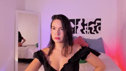 Snapshot of sarrah_3 chatting on September 22, 10:45 pm Sara online show from September 22, 10:45 pm