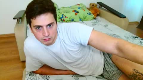Snapshot of sasha_calvin chatting on August 4, 5:48 pm sasha_calvin online show from August 4, 5:48 pm