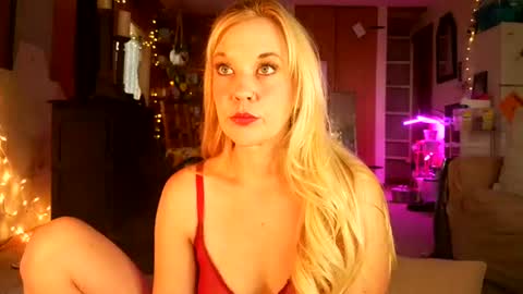 sasha_love__ online show from August 1, 10:08 pm