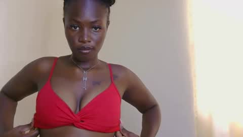 Snapshot of sasha_novah chatting on May 25, 11:16 am Sasha online show from May 25, 11:16 am