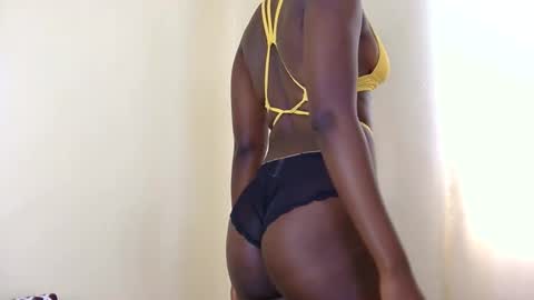 Snapshot of sasha_novah chatting on May 29, 11:41 am Sasha online show from May 29, 11:41 am