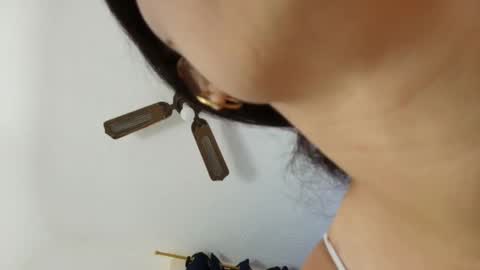 Snapshot of sasha_pierce_ chatting on March 3, 12:33 pm Sasha online show from March 3, 12:33 pm