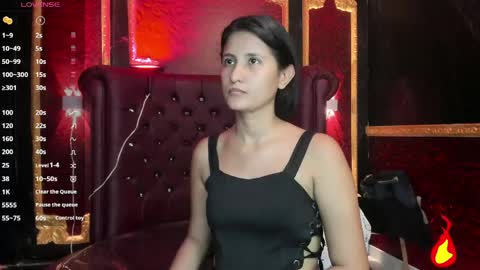 Snapshot of sasha_rose___ chatting on May 25, 11:27 am sasha online show from May 25, 11:27 am