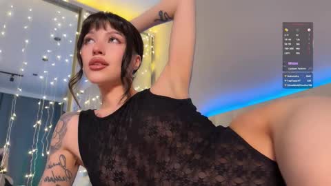 Hi everyone my name is Sasha   online show from January 31, 7:56 pm