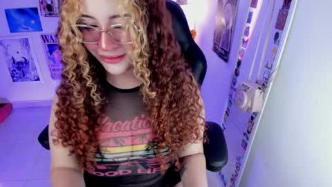 Snapshot of sashaa_love chatting on March 27, 8:26 am Tattie online show from March 27, 8:26 am