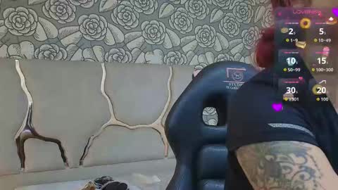 Snapshot of sashaa_tay chatting on February 15, 11:52 am sashaa_tay online show from February 15, 11:52 am