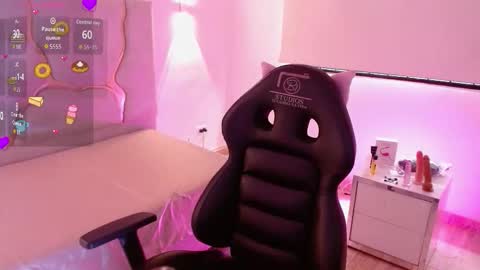 Snapshot of sashaa_tay chatting on February 24, 7:34 pm sashaa_tay online show from February 24, 7:34 pm