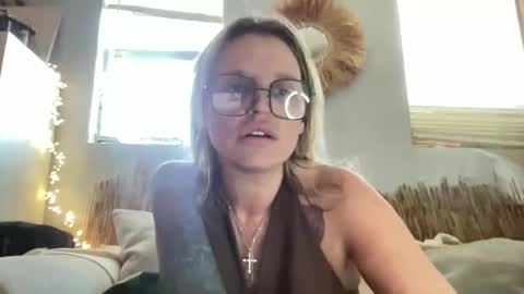 Snapshot of sashabby3 chatting on May 3, 10:05 pm sashabby3 online show from May 3, 10:05 pm