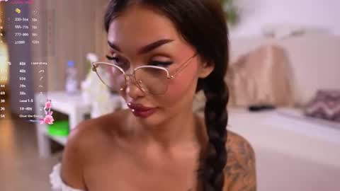 sashafererra online show from July 12, 7:05 pm