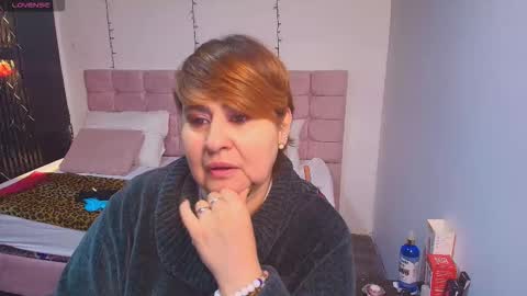 S A S H A R O S E online show from September 16, 12:06 pm