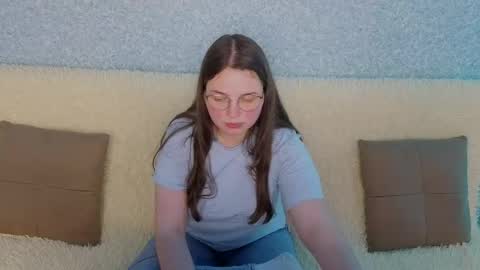 Snapshot of sashavibe chatting on April 15, 2:35 pm Sasha online show from April 15, 2:35 pm
