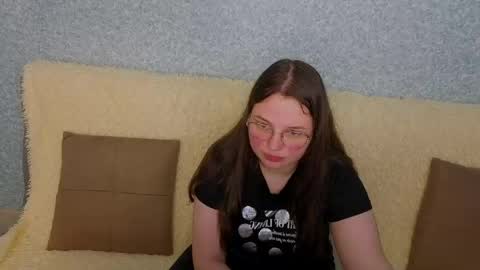 Snapshot of sashavibe chatting on April 21, 7:28 pm Sasha online show from April 21, 7:28 pm