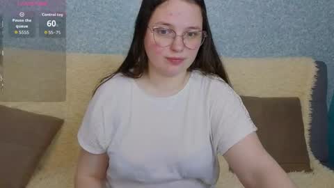 Snapshot of sashavibe chatting on May 27, 8:17 pm Sasha online show from May 27, 8:17 pm