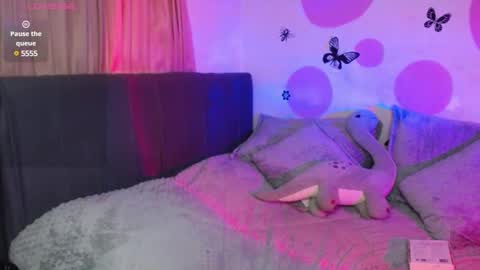 Snapshot of sashaweb chatting on February 20, 4:39 am Sasha Independent model online show from February 20, 4:39 am