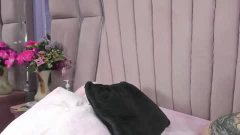 Snapshot of sashsapety chatting on February 6, 3:44 am sashsapety online show from February 6, 3:44 am