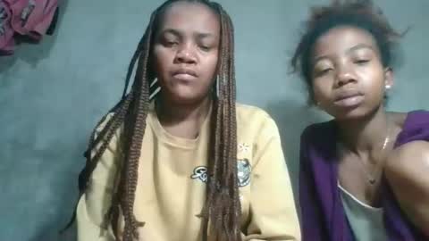 sasivia08 online show from February 3, 2:53 am