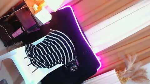 Snapshot of sassa_lilly chatting on September 26, 1:15 pm sassa_lilly online show from September 26, 1:15 pm