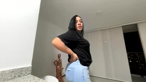 sasshamoon online show from November 17, 3:23 am