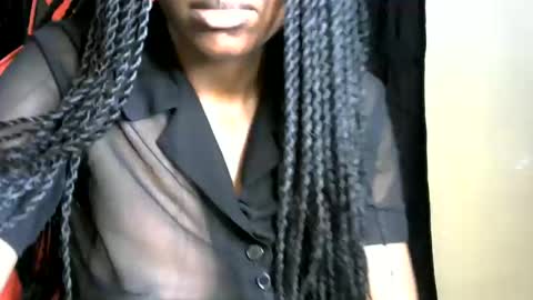 Snapshot of sassy_lyne chatting on May 22, 10:59 pm sassy_lyne online show from May 22, 10:59 pm