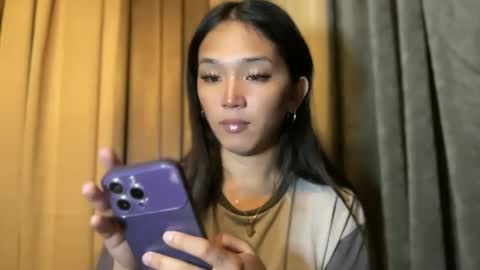 Snapshot of sassy_yourgirlxxxx chatting on January 19, 1:42 am Sassygirl online show from January 19, 1:42 am