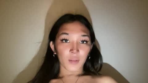 Snapshot of sassy_yourgirlxxxx chatting on February 5, 11:53 pm Sassygirl online show from February 5, 11:53 pm