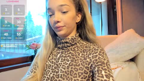 sassyt33n online show from September 28, 8:20 am