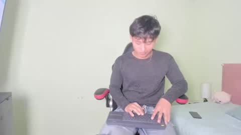 Snapshot of sasuke_uchiha12 chatting on February 23, 7:49 pm Evans Williams online show from February 23, 7:49 pm