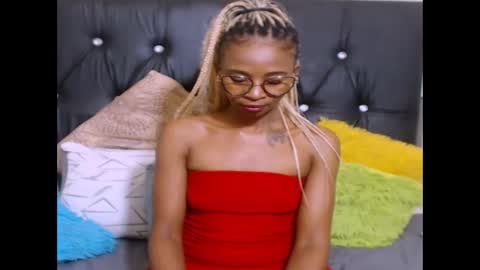 Snapshot of sasyylissaa chatting on March 15, 1:50 pm sasyylissaa online show from March 15, 1:50 pm