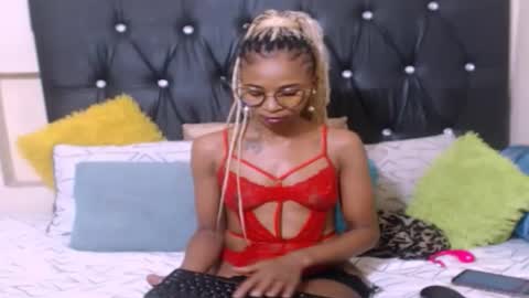 Snapshot of sasyylissaa chatting on March 23, 7:29 pm sasyylissaa online show from March 23, 7:29 pm