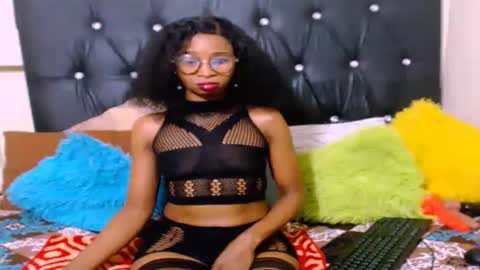 Snapshot of sasyylissaa chatting on March 25, 10:16 pm sasyylissaa online show from March 25, 10:16 pm