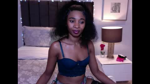 Snapshot of sasyylissaa chatting on May 4, 11:01 pm sasyylissaa online show from May 4, 11:01 pm