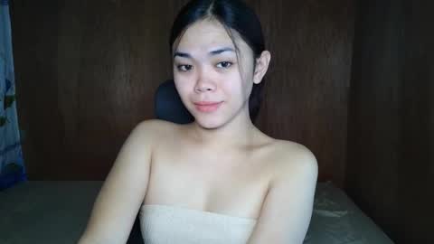 Snapshot of saszzyyumiie chatting on September 22, 1:40 am saszzyyumiie online show from September 22, 1:40 am