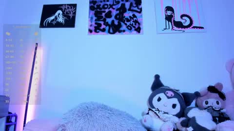    im expecting 300 thumbs up on my altar online show from May 16, 12:29 am