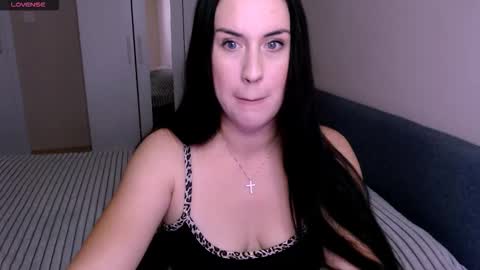 satisfaction__ online show from October 24, 7:27 am