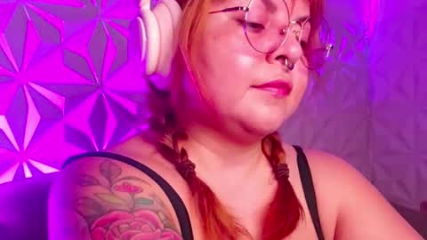 Snapshot of satyn_doll chatting on September 12, 2:11 am Gina George online show from September 12, 2:11 am