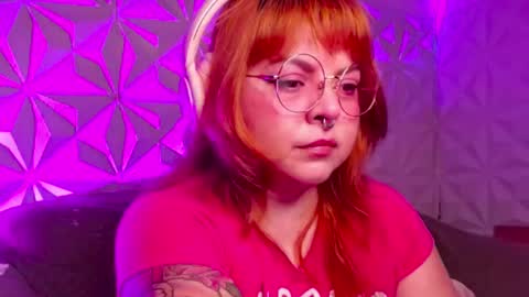 Snapshot of satyn_doll chatting on September 12, 11:15 pm Gina George online show from September 12, 11:15 pm