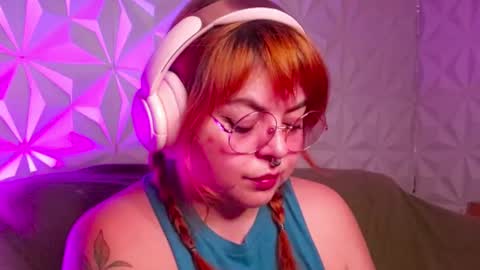 Snapshot of satyn_doll chatting on September 20, 12:11 am Gina George online show from September 20, 12:11 am