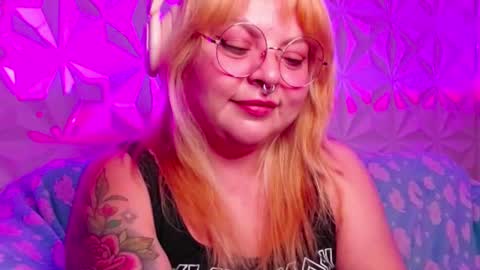 Snapshot of satyn_doll chatting on September 30, 11:10 pm Gina George online show from September 30, 11:10 pm