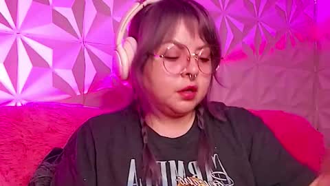 Snapshot of satyn_doll chatting on October 24, 11:12 pm Gina George online show from October 24, 11:12 pm