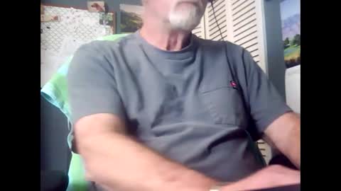 Snapshot of satyr64 chatting on April 24, 2:41 pm satyr64 online show from April 24, 2:41 pm