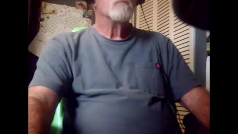 Snapshot of satyr64 chatting on April 30, 5:52 pm satyr64 online show from April 30, 5:52 pm